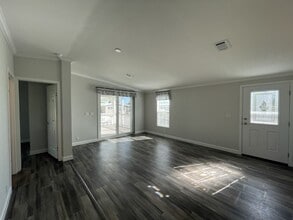 902 W Questa Ave in Venice, FL - Building Photo - Building Photo