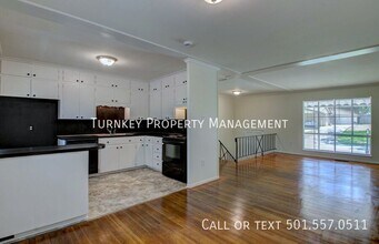 13 Wesley Dr in Sherwood, AR - Building Photo - Building Photo