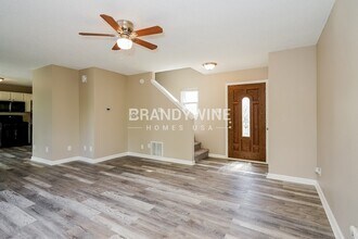166 Declaration Dr in Greenwood, IN - Building Photo - Building Photo