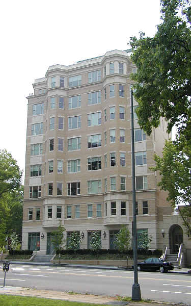 2600 Pennsylvania Ave NW in Washington, DC - Building Photo