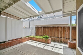 310 Avenida Cabrillo in San Clemente, CA - Building Photo - Building Photo