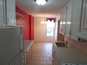 37 S Quinsigamond Ave, Unit 46E in Shrewsbury, MA - Foto de edificio - Building Photo