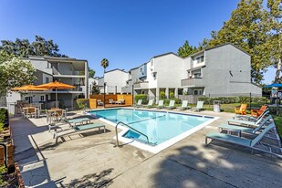 Trailview in Concord, CA - Building Photo
