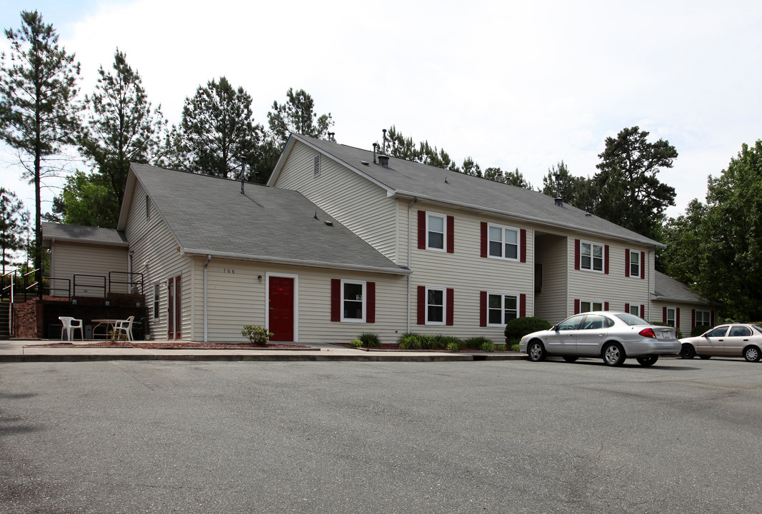 708 Raynor St in Durham, NC - Building Photo