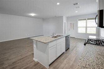 5504 Gold Pond Dr in Fort Worth, TX - Building Photo - Building Photo