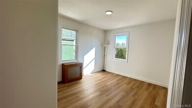 124-06 26th Ave in New York, NY - Building Photo - Building Photo