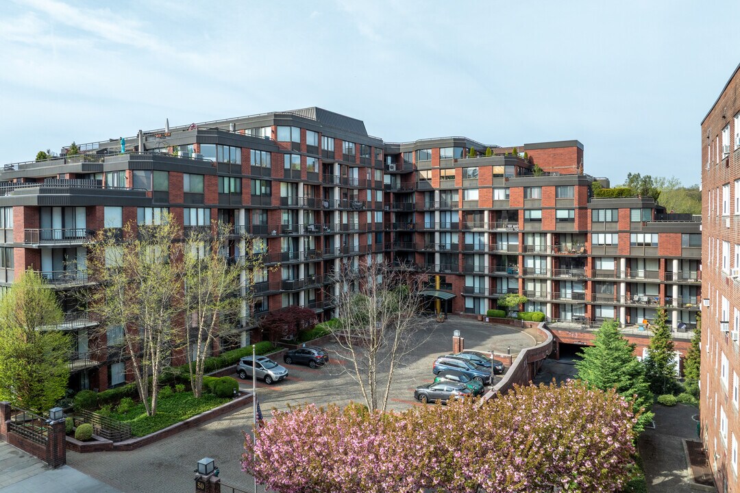 The Classic in Hartsdale, NY - Building Photo