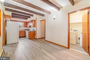 1550 Bridge St in New Cumberland, PA - Building Photo