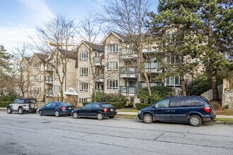 Georgia Court in Vancouver, BC - Building Photo - Building Photo