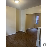 5521 Regent St in Philadelphia, PA - Building Photo - Building Photo