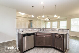 16033 Deer Pines Dr in Conroe, TX - Building Photo - Building Photo