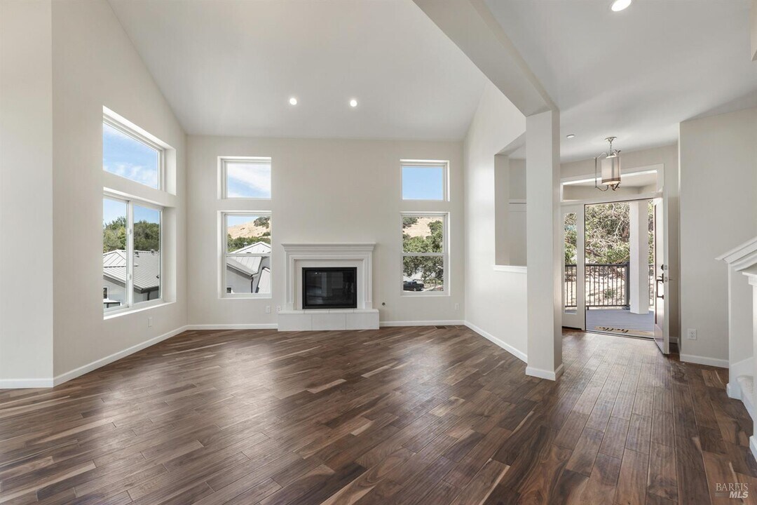 4420 Lahinch Ln in Santa Rosa, CA - Building Photo