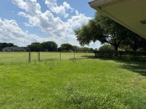 435 St Andrews St in Meadowlakes, TX - Building Photo - Building Photo