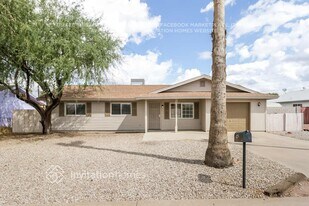 1376 E 30th Ave in Apache Junction, AZ - Building Photo