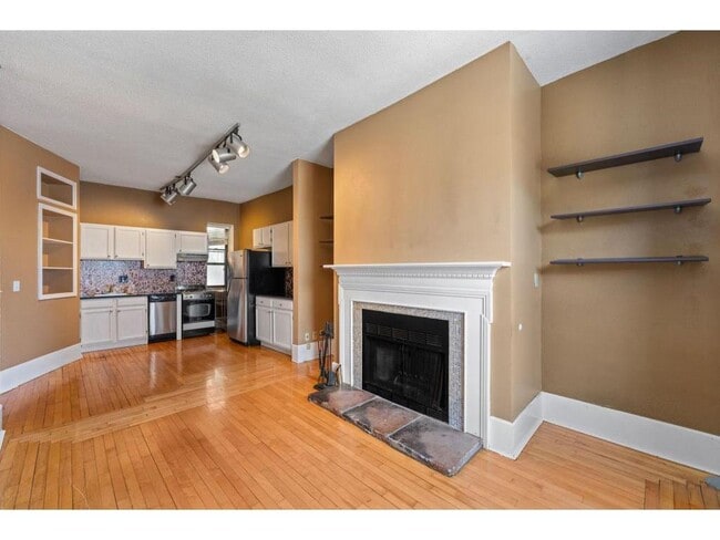 609 S 9th St in Minneapolis, MN - Foto de edificio - Building Photo