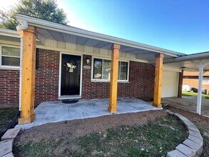 5217 Bonita Blvd in Fairview Heights, IL - Building Photo - Building Photo