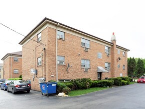 516 S Michigan Ct in Addison, IL - Foto de edificio - Building Photo