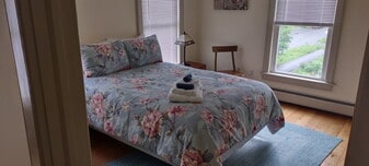 41 Arnold St, Unit Williamstown, MA 01267 in Williamstown, MA - Building Photo