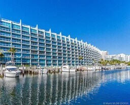 2950 NE 188th St in Aventura, FL - Building Photo