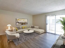 7301 Florence Ave, Unit 101 in Downey, CA - Building Photo