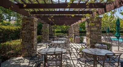 1317 Corte Alemano in Costa Mesa, CA - Building Photo - Building Photo