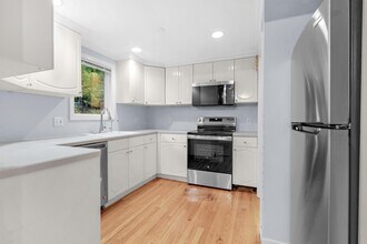 184 Glen Ave in Ridgewood, NJ - Foto de edificio - Building Photo