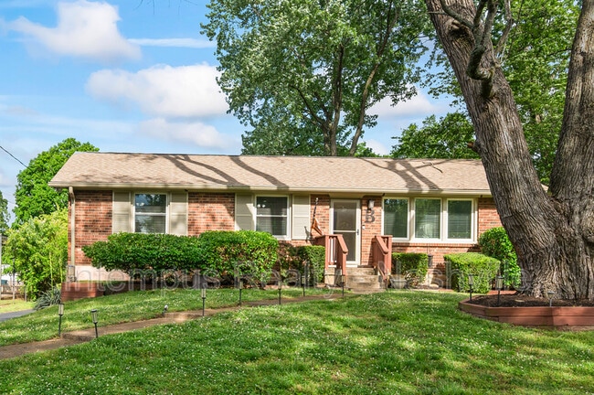 property at 7020 Bonnamere Dr