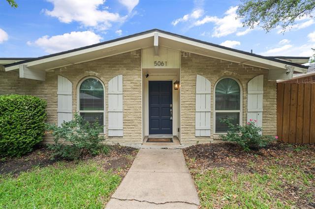 5061 Amhurst Ln in The Colony, TX - Building Photo