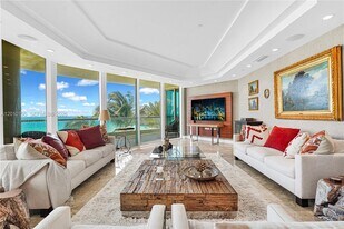 16051 Collins Ave in Sunny Isles Beach, FL - Building Photo