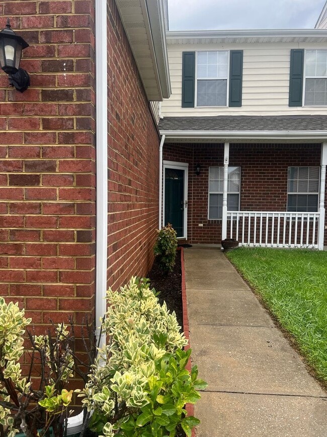 248 Belmont Cir in Yorktown, VA - Building Photo - Building Photo