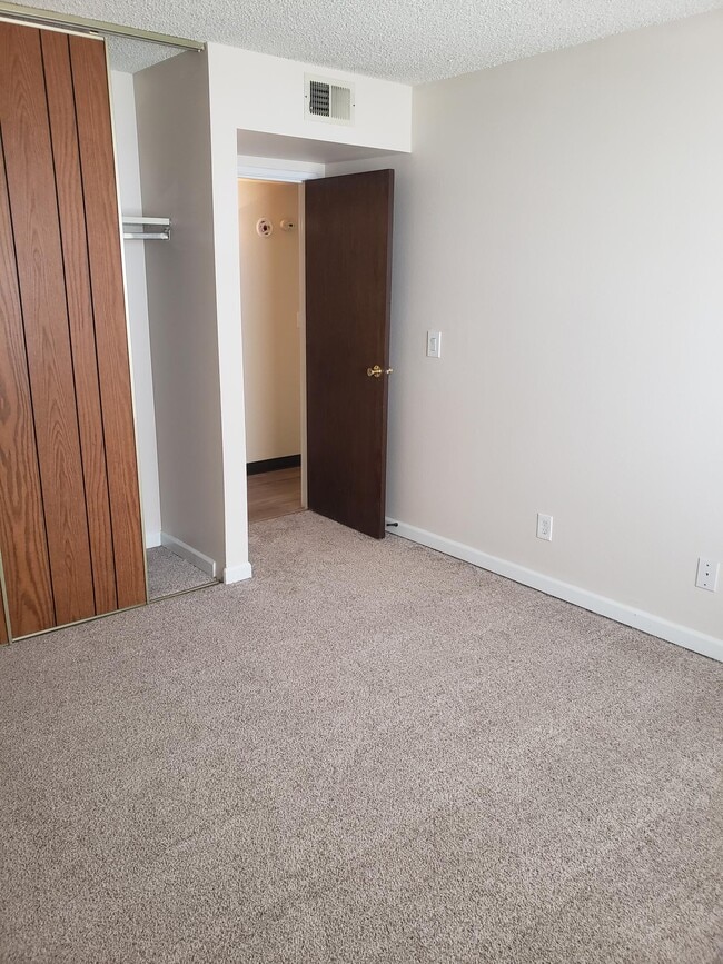 13352 E Jewell Ave, Unit 104 in Aurora, CO - Building Photo - Building Photo