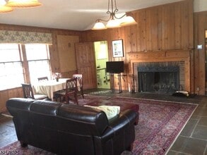 82 Winsor Pl in Glen Ridge, NJ - Foto de edificio - Building Photo