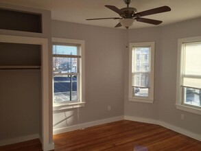 278 Cypress St, Unit 3 in Brookline, MA - Foto de edificio - Building Photo