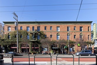 210 CHURCH Apartments in San Francisco, CA - Building Photo - Building Photo