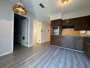 246 Bowling Green Dr in Montgomery, AL - Building Photo - Building Photo