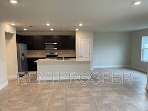5100 Chickadee St in St. Cloud, FL - Building Photo - Building Photo