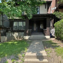 5837 Nicholson St, Unit 3 in Pittsburgh, PA - Building Photo - Building Photo