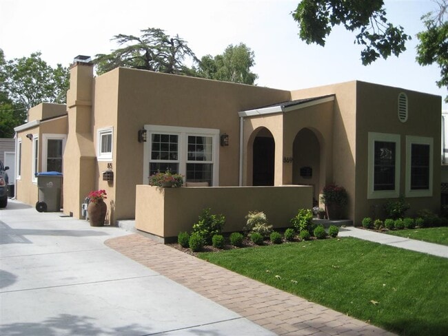 property at 869 Harding Ave