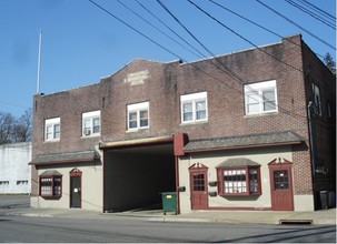 103 Arch St in Butler, NJ - Foto de edificio - Building Photo