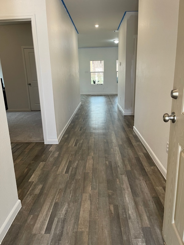 932 Avagail Ave in Springtown, TX - Foto de edificio - Building Photo