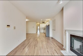 2817 N Damen Ave in Chicago, IL - Building Photo - Building Photo