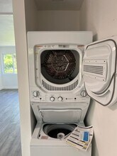 192 S Church St in Phoenix, OR - Building Photo - Building Photo