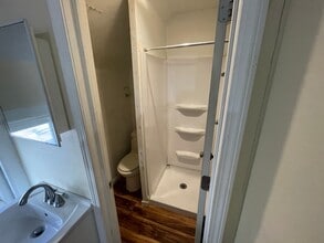 1402 North Ave NE, Unit 2 in Grand Rapids, MI - Building Photo - Building Photo
