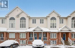 145 Wharhol Private in Ottawa, ON - Building Photo