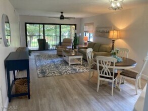 4955 Pepper Cir in Naples, FL - Building Photo - Building Photo