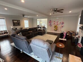 53 Old Mystic St in Arlington, MA - Building Photo - Building Photo