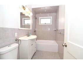 281 Alewife Brook Pkwy in Somerville, MA - Building Photo - Building Photo