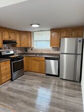 2125 Benson St, Unit 1st Floor in Philadelphia, PA - Building Photo - Building Photo
