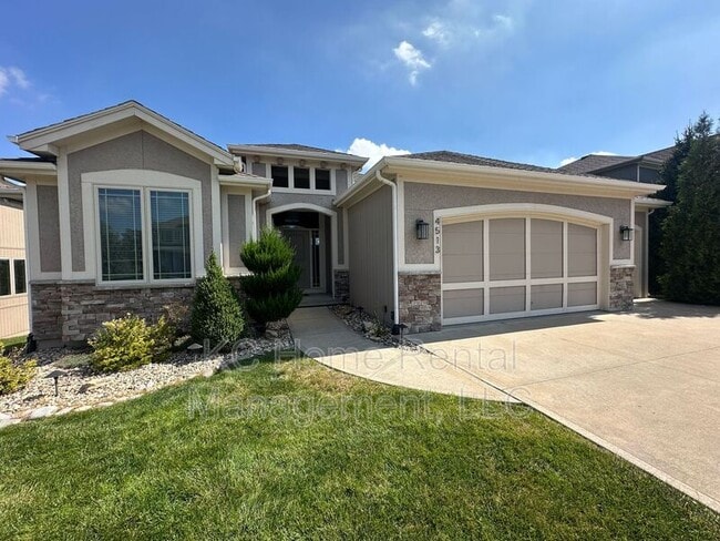 4513 Sienna Ridge in Riverside, MO - Building Photo - Building Photo