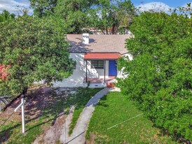 547 NW 49th St in Miami, FL - Building Photo